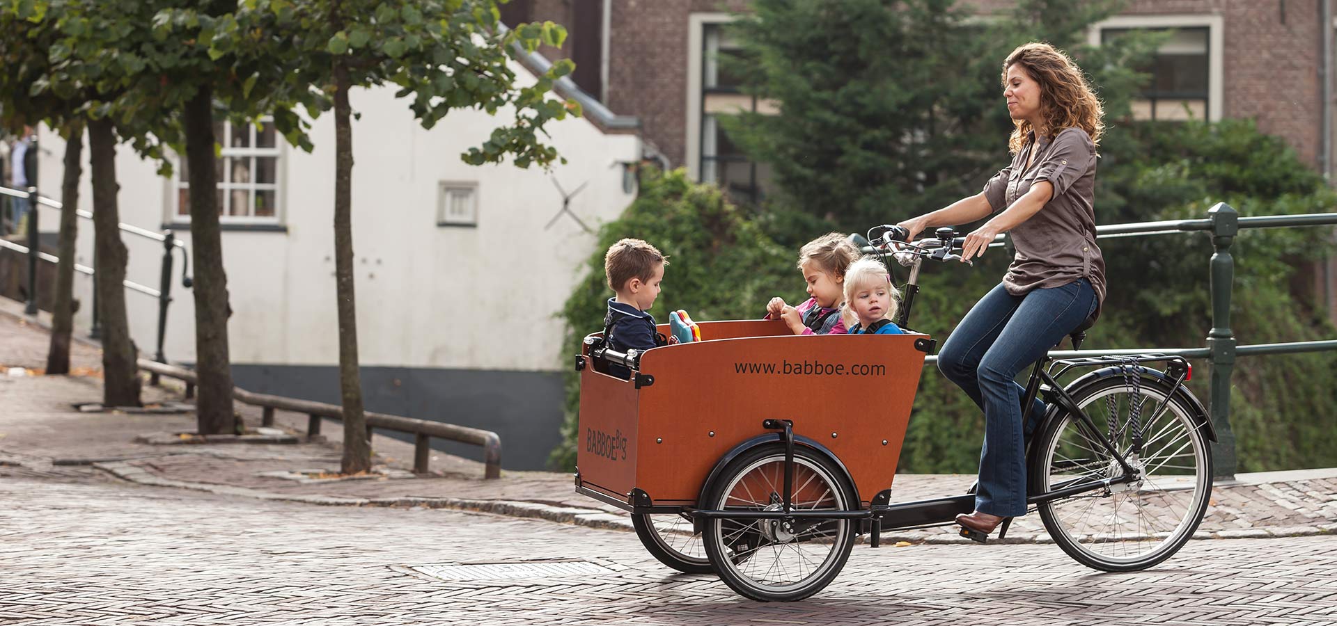 Babboe BiG - perfetta anche per i non esperti, trasporta comodamente 4 bambini